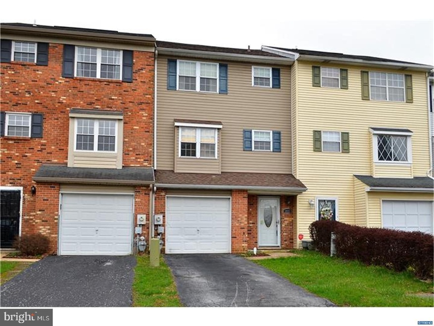 3023 W Greenshire Ct, Claymont, DE 19703 - photo 1