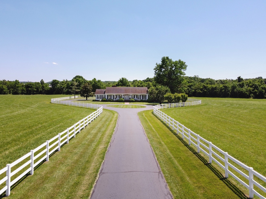 LITTLE PEACE OF HEAVEN WITH 65.74 OF PRIME LAND