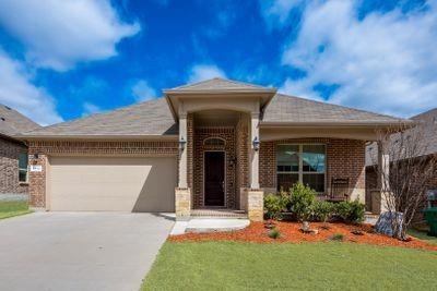 2113 Skysail Ln, Denton, TX 76210 - photo 1