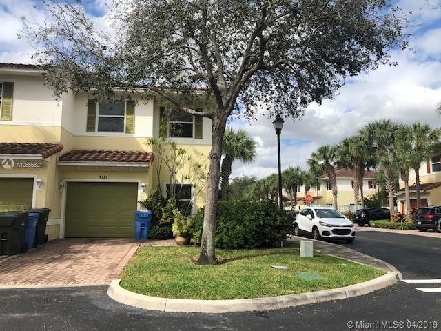 3111 NW 24th Way unit 30, Oakland Park, FL 33309 - photo 1
