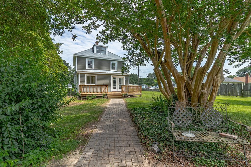 For Sale $325,000 • Co-Listing Agent