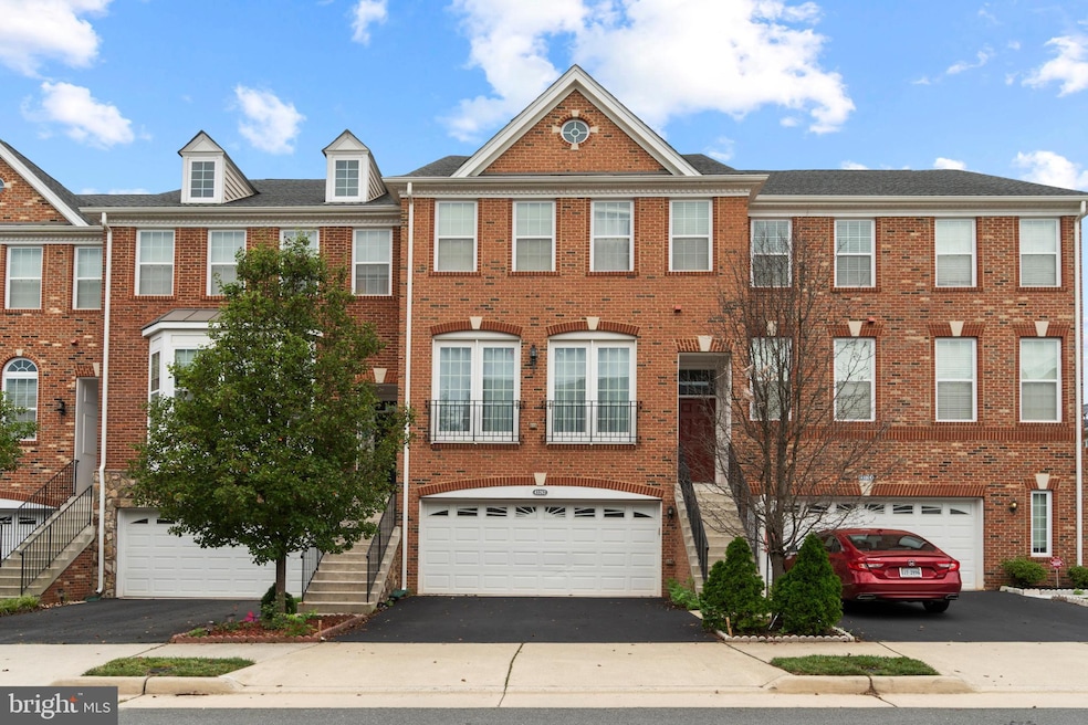 43262 Mitcham Square, Ashburn, VA 20148 - photo 1