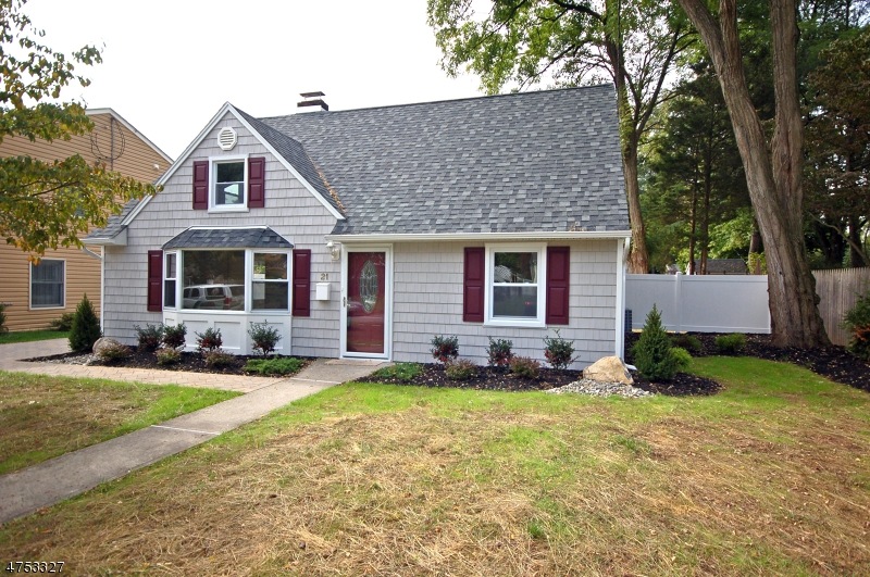 21 Andrew St, Green Brook, NJ 08812 - photo 1