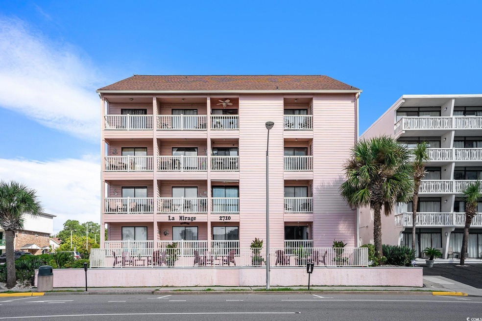 View of apartment building / complex