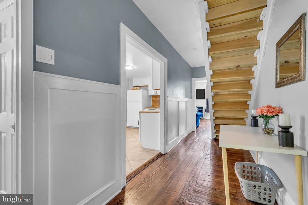 905 W Marshall St, Norristown, PA 19401 - photo 1