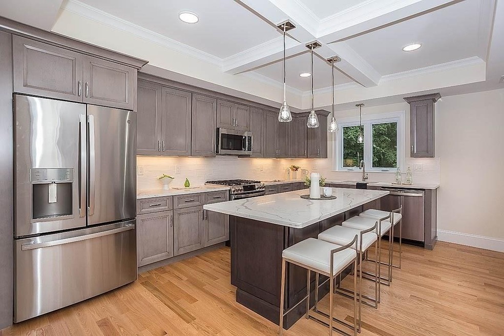 16 Fletcher St unit 16, Winchester, MA 01890 - photo 1