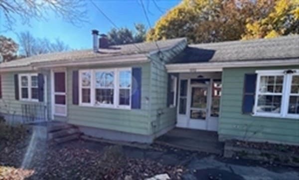 590 Henshaw St, Rochdale, MA 01542 - photo 1