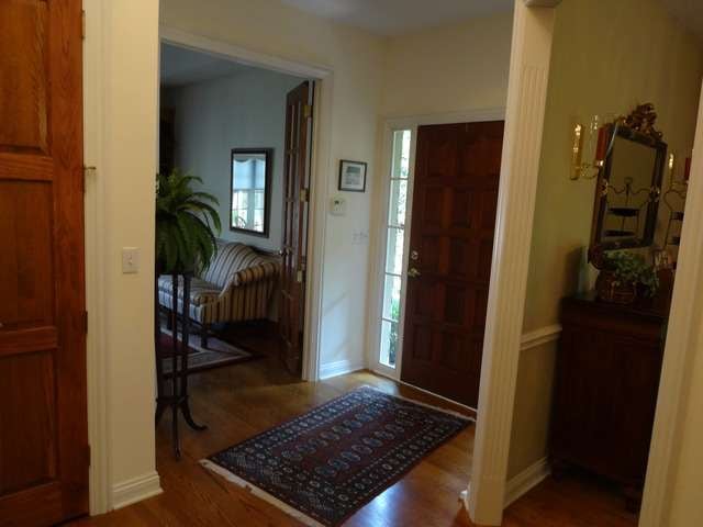 59 Pine Tree Ln, Burr Ridge, IL 60527 - photo 1