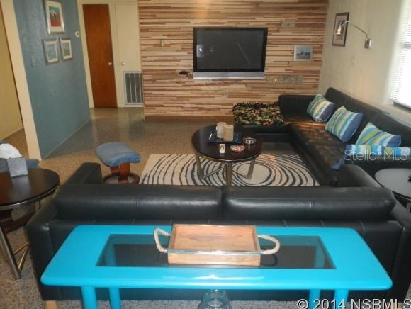 1425 N Peninsula Ave, New Smyrna Beach, FL 32169 - photo 1