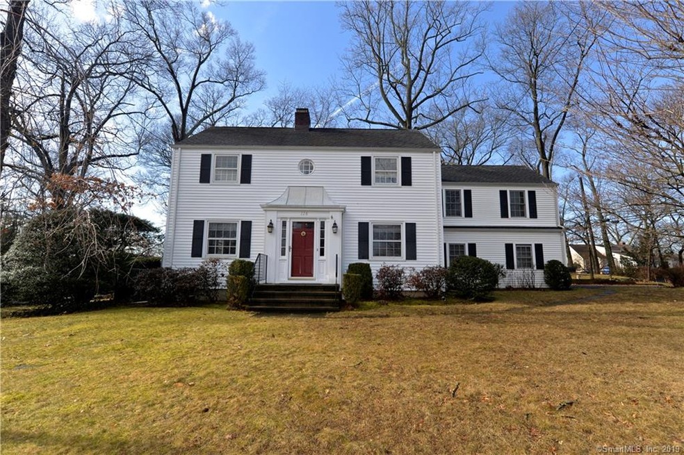 228 Pepper Ridge Rd, Stamford, CT 06905 - photo 1