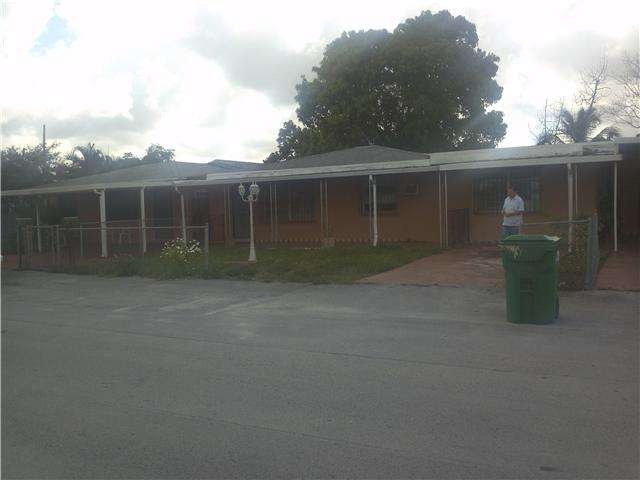 10517 NW 36th Ct, Miami, FL 33147 - photo 1