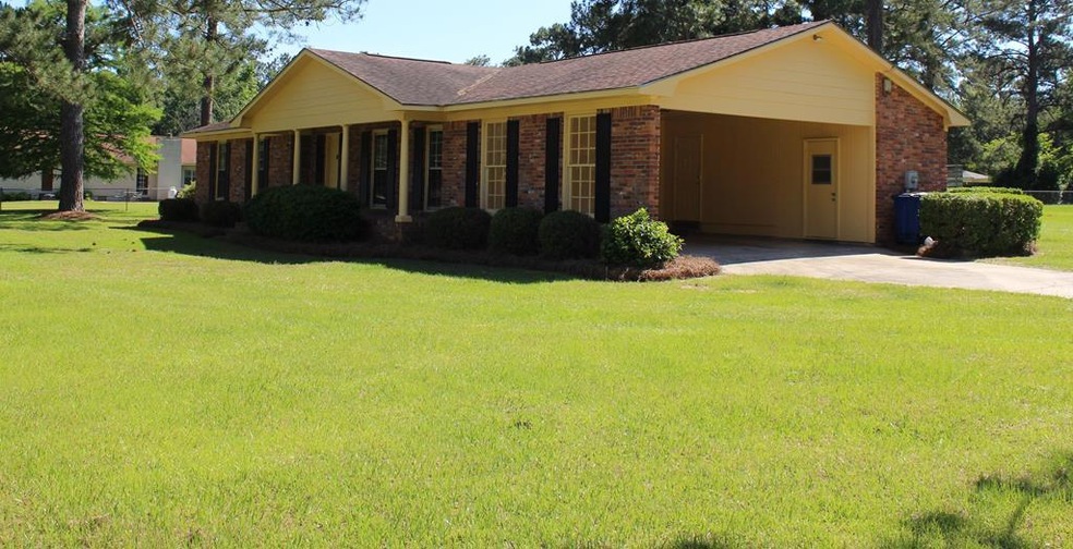 2804 Goff St, Tifton, GA 31794 - photo 1