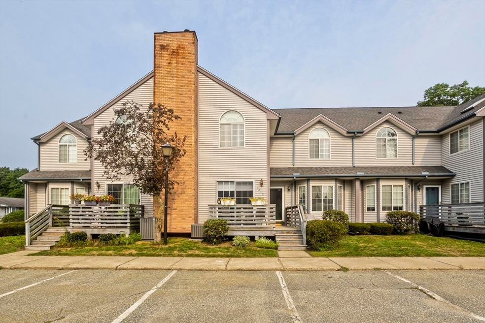 104 Johnson Rd unit 1210, Chicopee, MA 01022 - photo 1