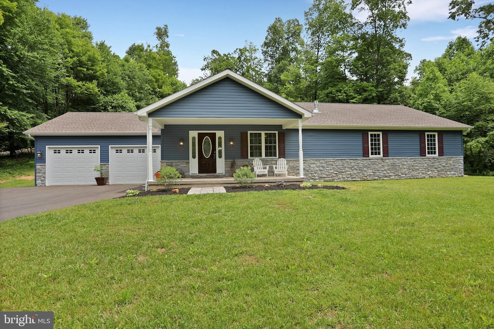 1113 Mckeehan Rd, New Bloomfield, PA 17068 - photo 1