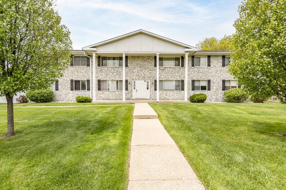 10416 W Whitnall Ct, 101, Franklin
