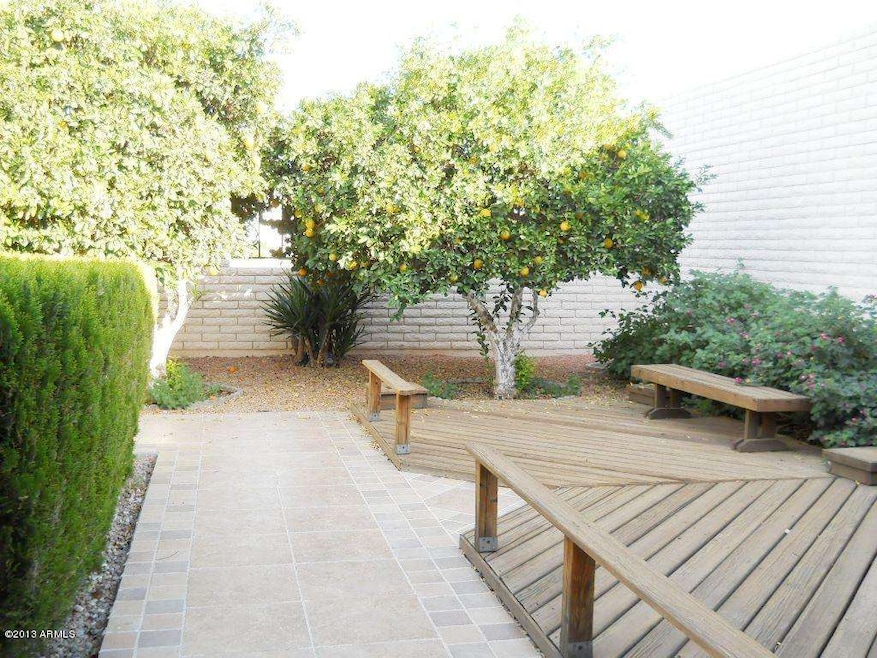 east facing prvt front courtyard