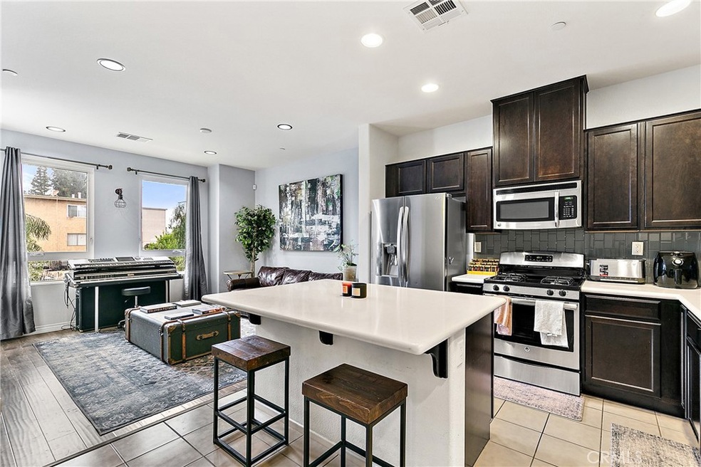 14713 Sherman Way unit 1/2, Van Nuys, CA 91405 - photo 1