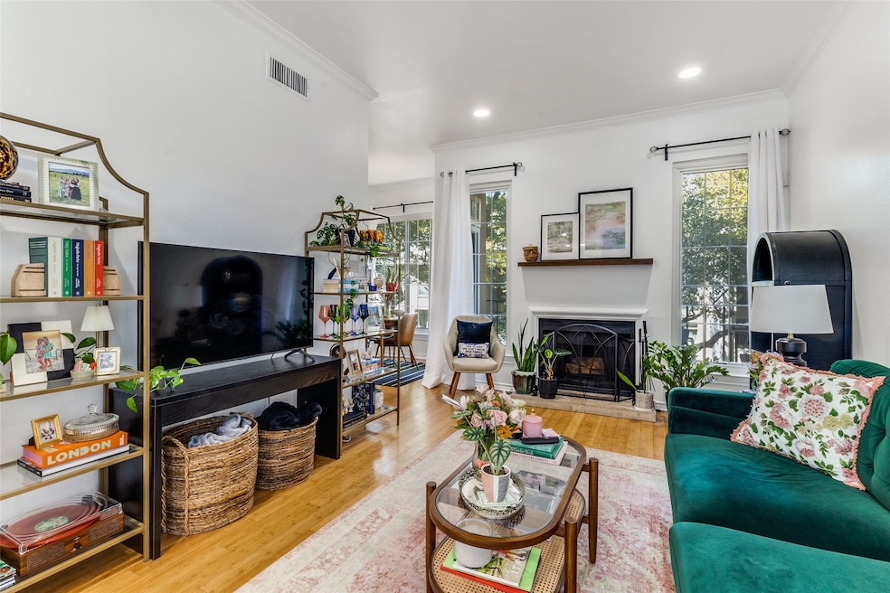 3311 Blackburn St unit 101, Dallas, TX 75204 - photo 1