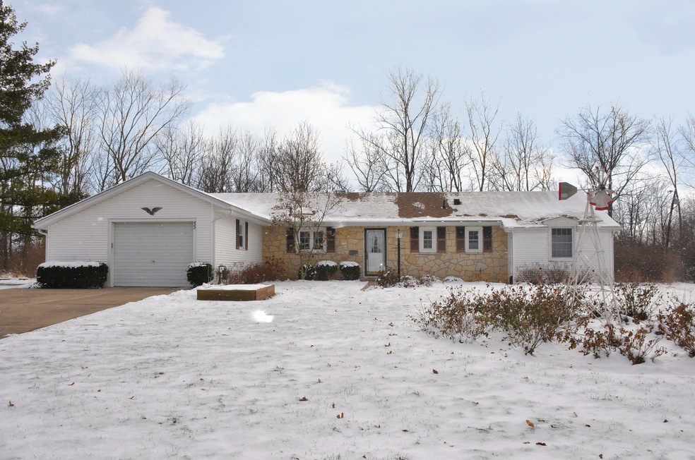 907 Sherwood Ave, Marysville, OH 43040 - photo 1