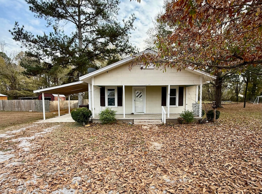 904 Hatley Rd, Amory, MS 38821 - photo 1