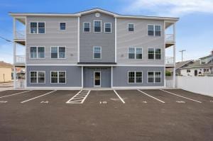 21 Union Ave unit 1A, Old Orchard Beach, ME 04064 - photo 1