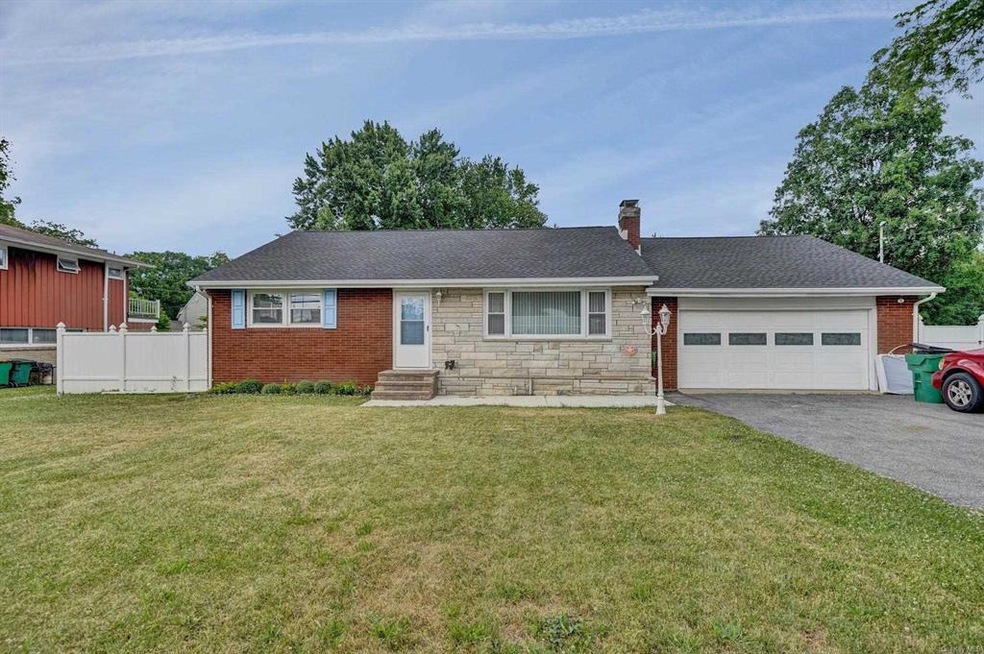 117 Spackenkill Rd, Poughkeepsie, NY 12603 - photo 1