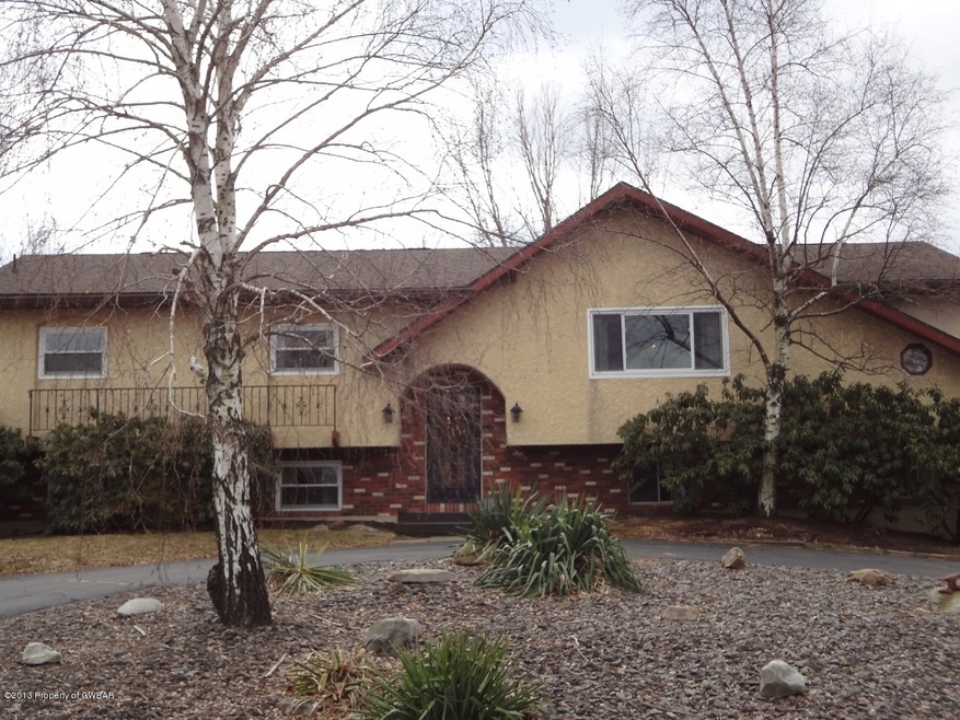 57 S Beech Rd, Wilkes Barre, PA 18705 - photo 1