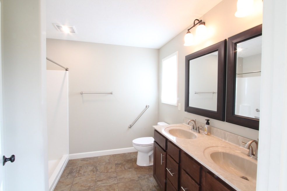 407 Raef, Downs, IL 61736 - photo 1