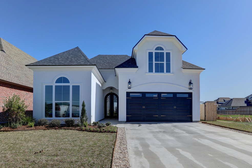 131 San Sebastian Dr, Youngsville, LA 70592 - photo 1