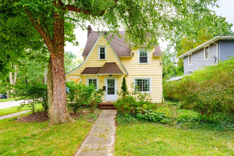 Maple_St_W_1103_Kalamazoo_49008-1