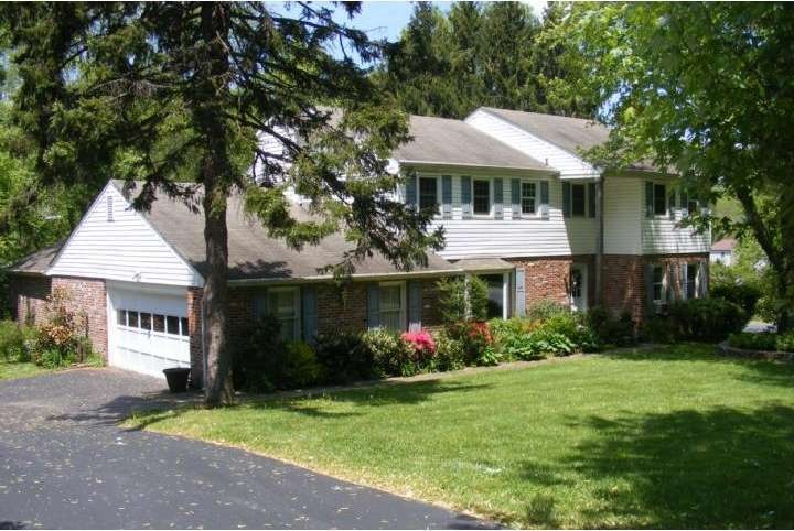 214 Croftridge Dr, Broomall, PA 19008 - photo 1