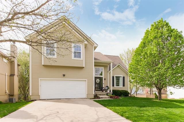 21617 W 47th Terrace, Shawnee, KS 66226 - photo 1