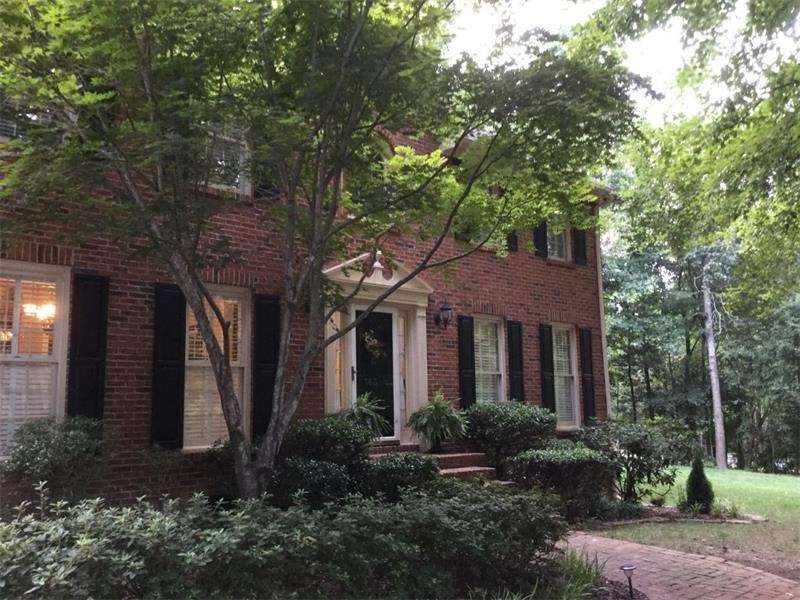 Exterior Front of 3 sided Brick Hime