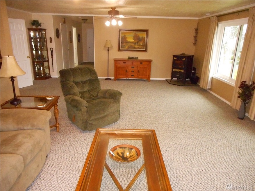 104 SE 1st St, Chehalis, WA 98532 - photo 1