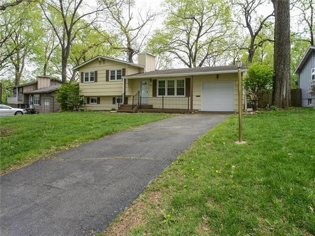 10307 W 73rd Terrace, Shawnee, KS 66203 - photo 1