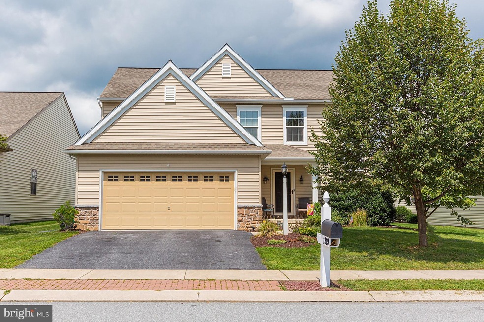 1319 Heatherwood Dr, Mount Joy, PA 17552 - photo 1