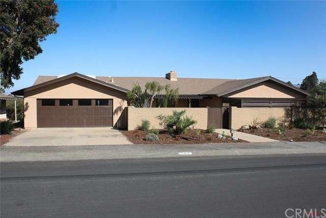 Single level living with great Bay and Morro Rock 