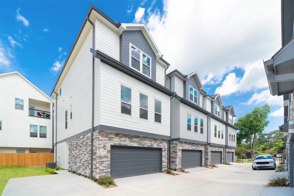 845 Fisher St unit G, Houston, TX 77018 - photo 1