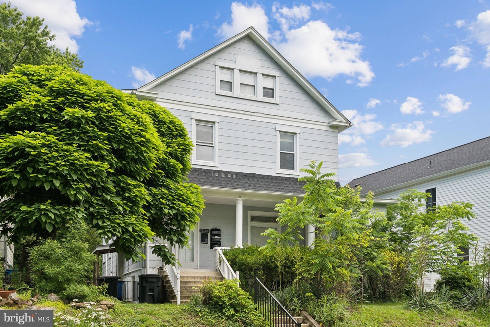 2810 Montebello Terrace unit 2, Baltimore, MD 21214 - photo 1