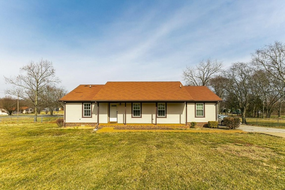 121 Fontenay Dr, Lebanon, TN 37090 - photo 1