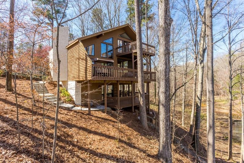 Decks on every level provide spectacular views of 