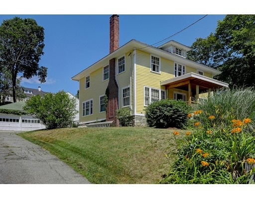 737 Riverside Dr, Lawrence, MA 01841 - photo 1