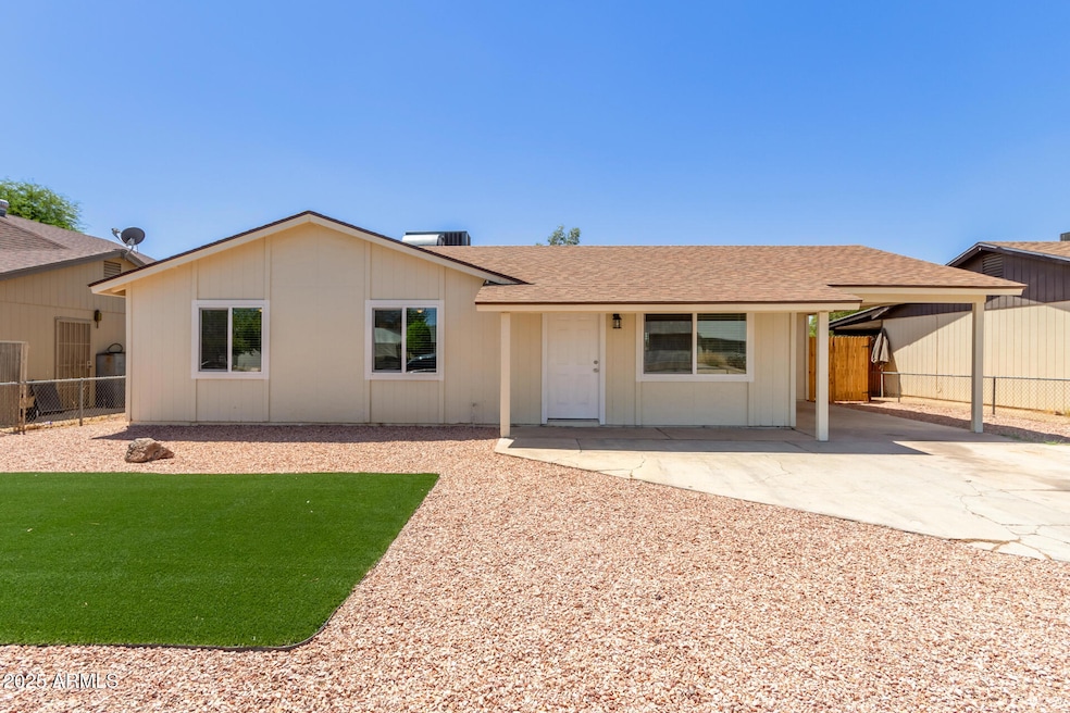 2002 N 73rd Ave, Phoenix, AZ 85035 - photo 1