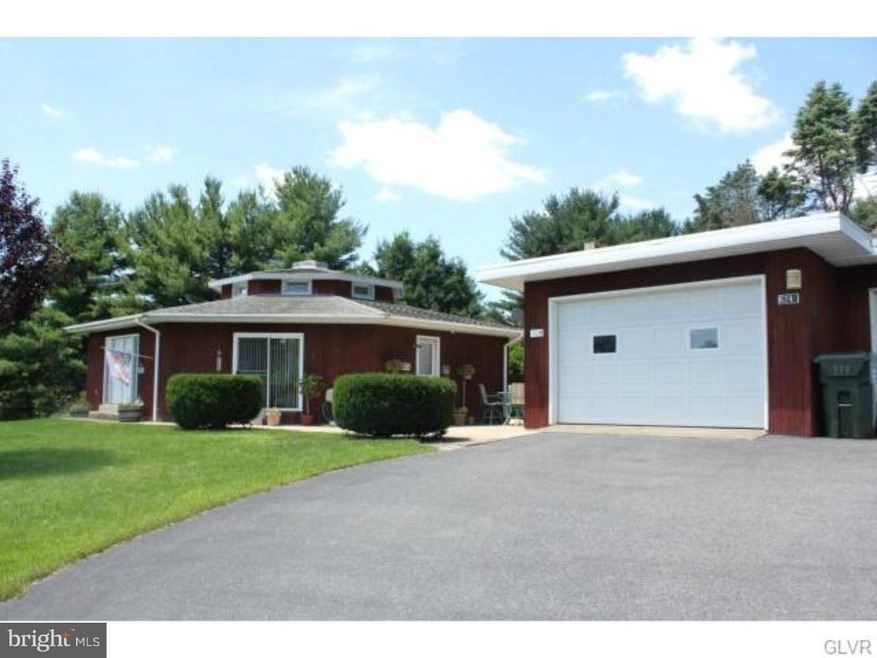 6248 Meadowview Rd, Germansville, PA 18053 - photo 1