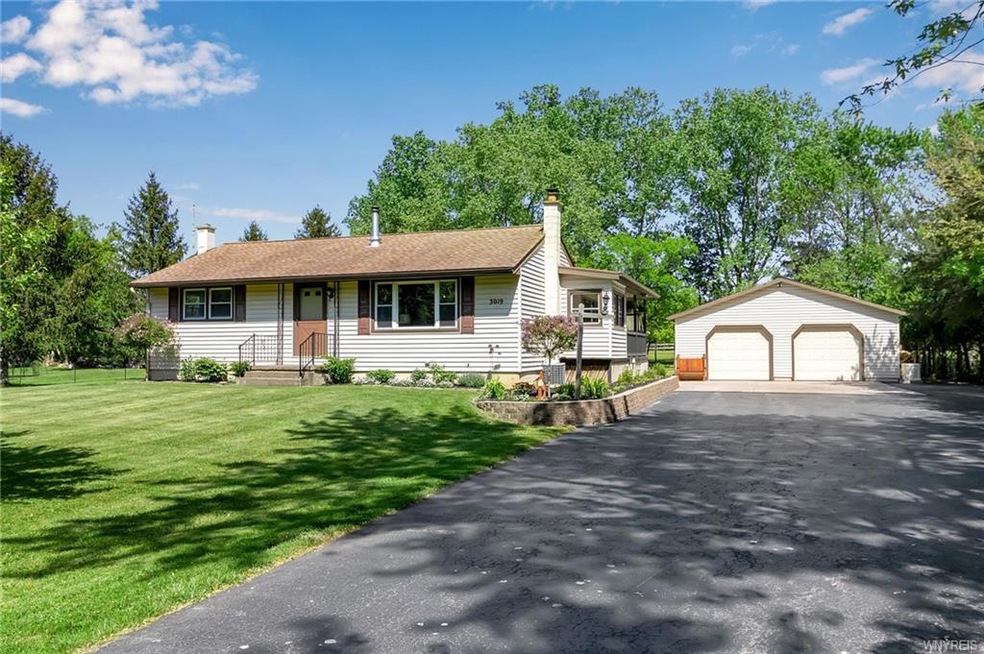 3019 Johnson Creek Rd, Middleport, NY 14105