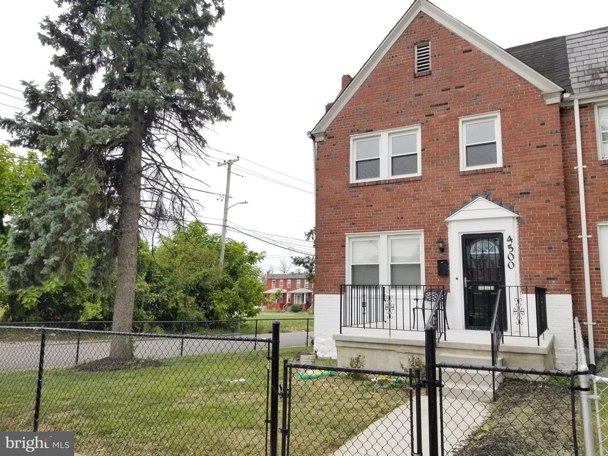 4500 Garden Dr, Baltimore, MD 21215 - photo 1