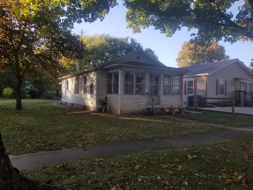 516 Niesen St, La Porte, IN 46350 - photo 1