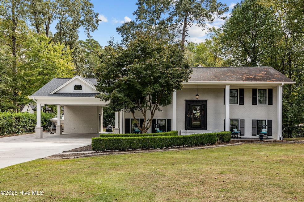 Pending $435,000 • Co-Listing Agent