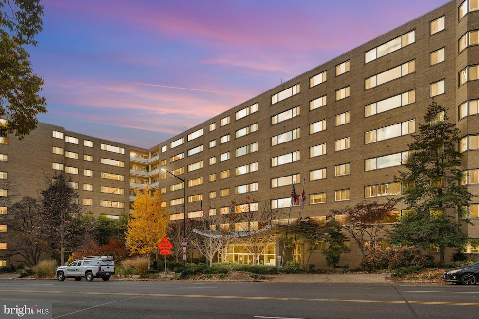 4600 Connecticut Ave NW unit 810, Washington, DC 20008 - photo 1