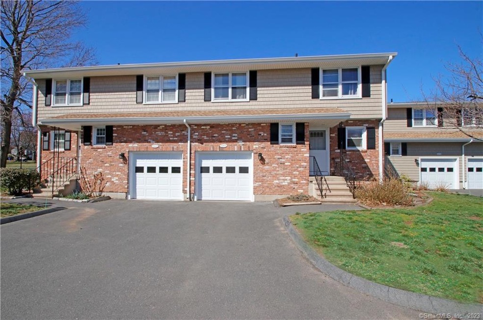 1301 New Britain Ave unit 1301, West Hartford, CT 06110 - photo 1